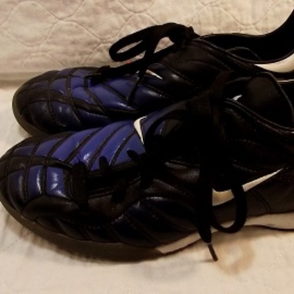 NIKE Zoom Air Women's runner shoes, Size 8 - Picture 4 of 12